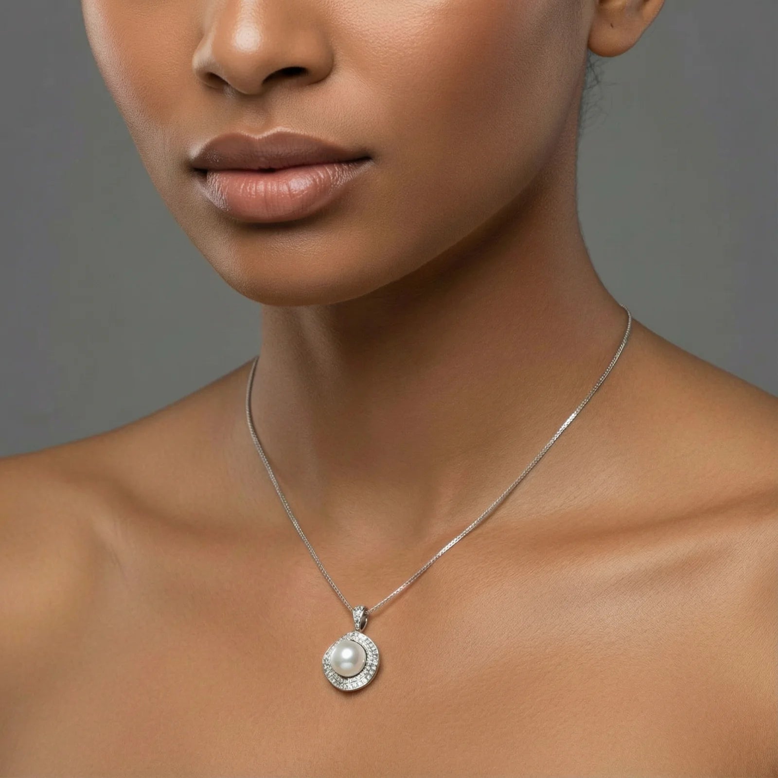 Halo Pearl Necklace